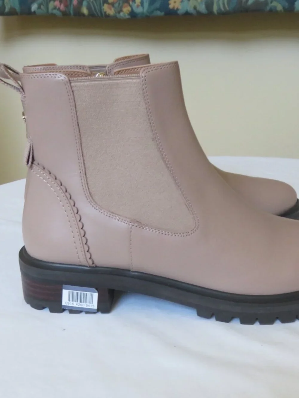 Kate spade Women's Leather bootie Boots 7.0 NWT